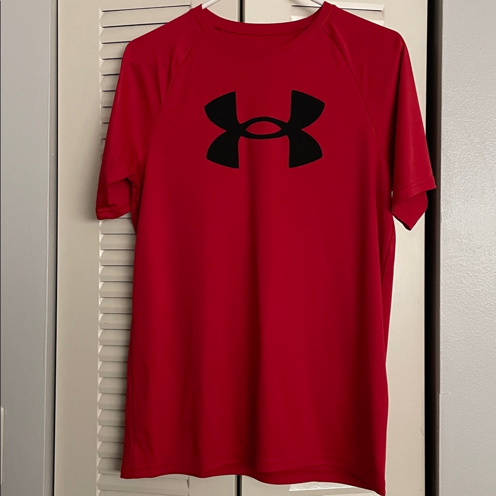 2 boys Under Armour dri-fit material size YXL